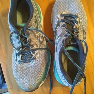 Muzino Ladies shoes size 9